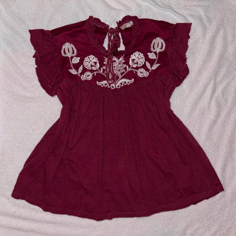 Knox Rose Red Flutter Sleeve Blouse with Ruffled Embellishments